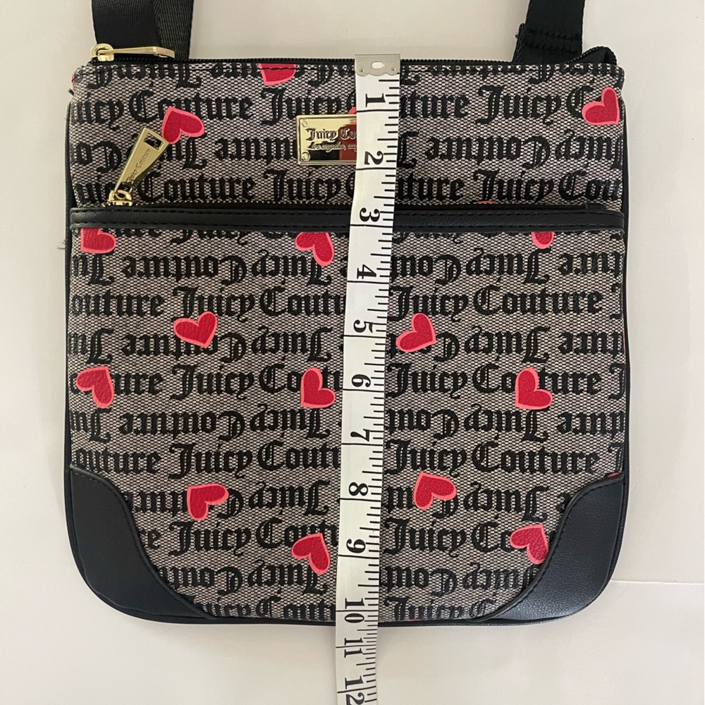 ❤️HEART PURSE BUY! ❤️. $14!!!! Heart Print Juicy Couture Satchel - Picture 6 of 10